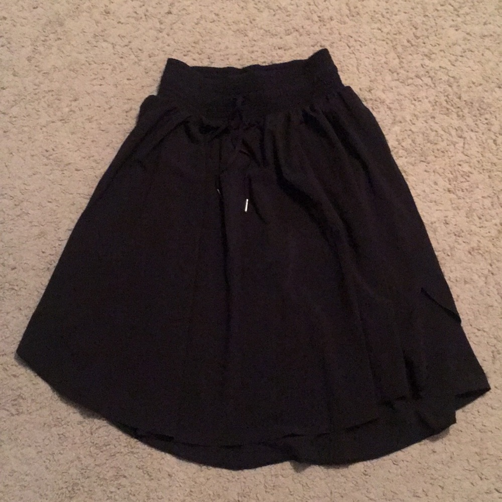 Lululemon skirt new without tag
